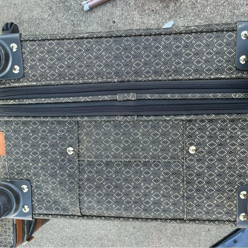 HARTMANN WINGS BELTING MOBILE TRAVELER EXPANDABLE SPINNER 25” Suitcase $1095